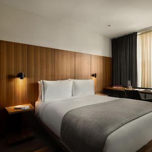 Kamer met een Queen Size Bed